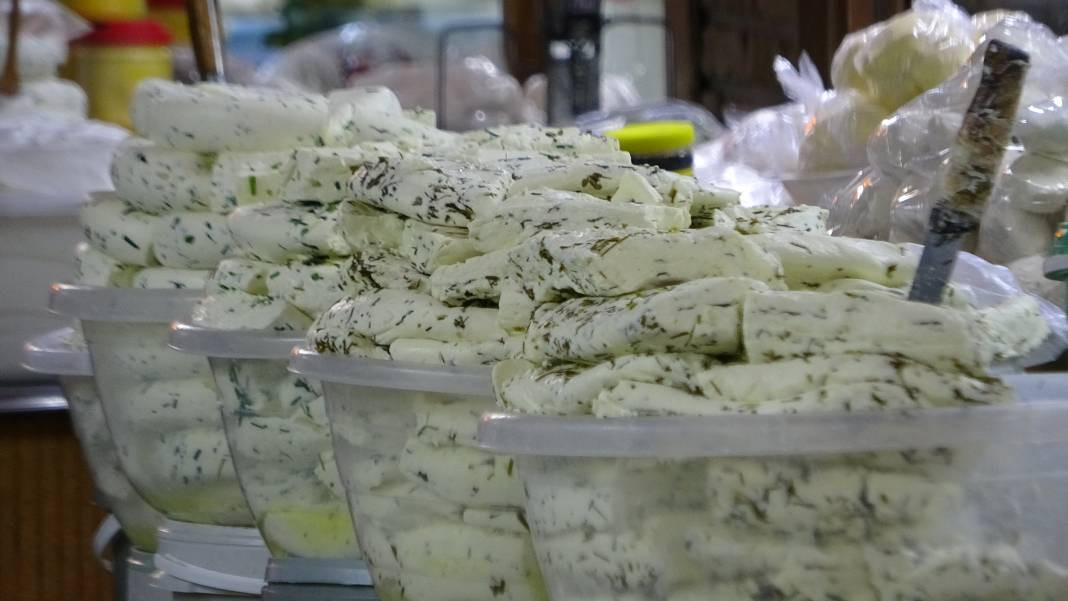 Sofraların vazgeçilmezi 200 TL'den satışta! Dağlardan toplanan bitkilerden yapılıyor - Resim: 6