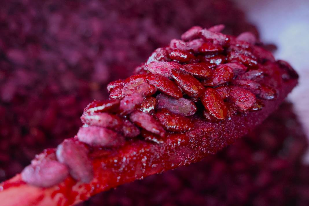 Beyaz altın olarak biliniyor vişneyle karıştırılıyor! Büyük ilgi gören yiyeceğin kilosu 250 TL - Resim: 3