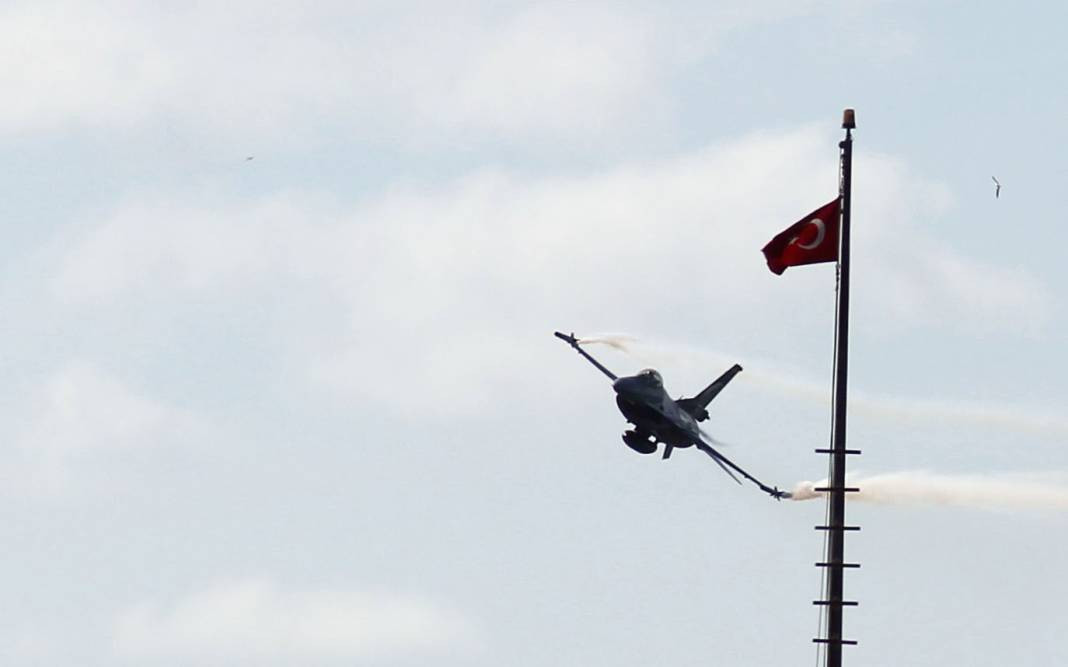 SOLOTÜRK Giresun'da nefesleri kesti - Resim: 15