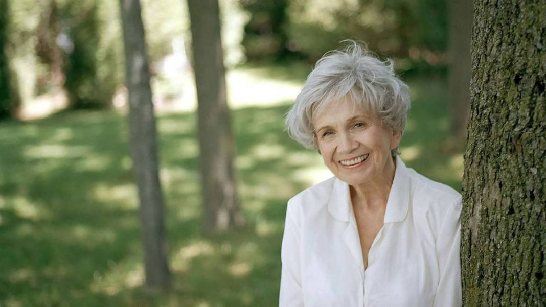 Nobel ödüllü yazar hayatını kaybetti - Resim: 11