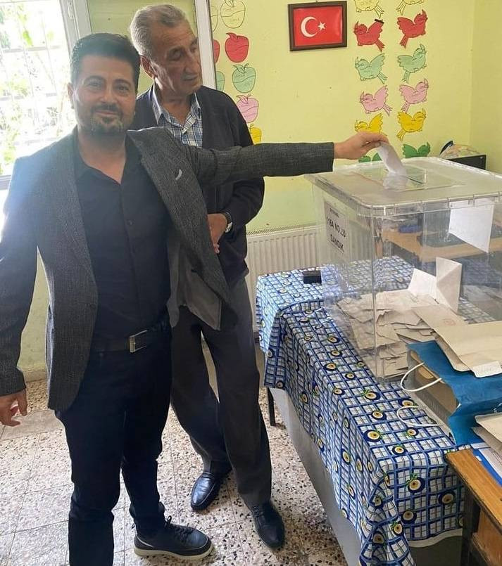 İlçelerini değiştirmek için sandık başına gittiler - Resim: 1