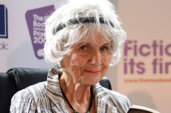 Nobel ödüllü yazar hayatını kaybetti - Resim: 13