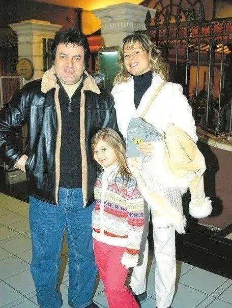 Coşkun Sabah 'Mardin'de şort giydirmem' demişti... Kızı Roza bikinili fotoğrafları paylaştı - Resim: 2