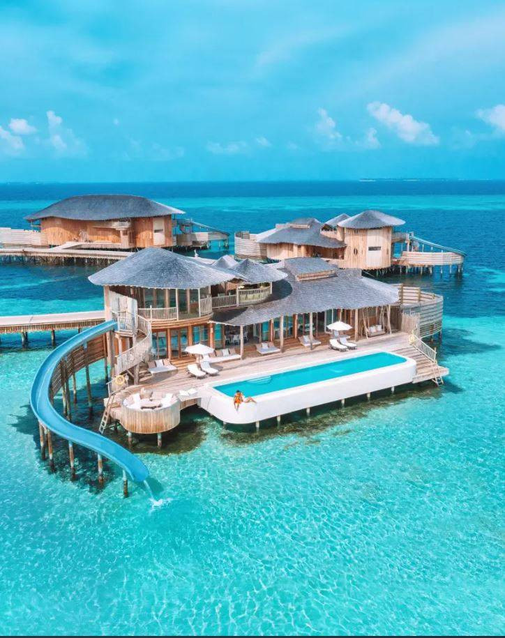 Ünlü çift geceliği 100 bin TL’lik villada kaldı. İçinde yok yok... - Resim: 8