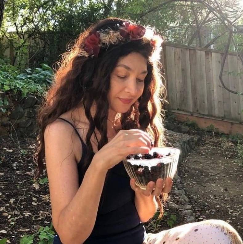 Tokatçı’nın Emine’sinin son hali ortaya çıktı. 66 yaşında genç kızlara taş çıkartıyor - Resim: 5