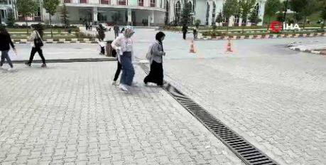 Şehir merkezini istila etti. Bitlis’te endişelendiren görüntüler - Resim: 7