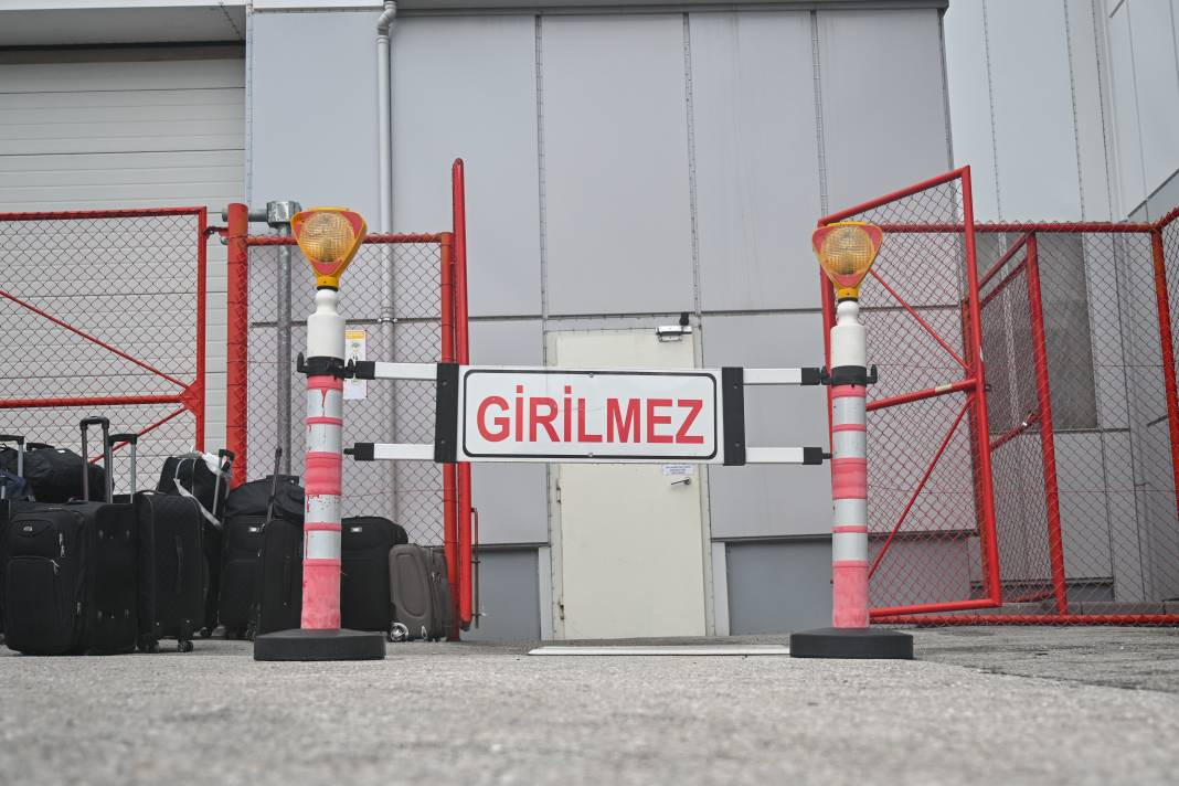 Dünyadan izole kapalı matbaa dönemi başladı, YKS kitapçıklarını hazırlayacaklar - Resim: 14