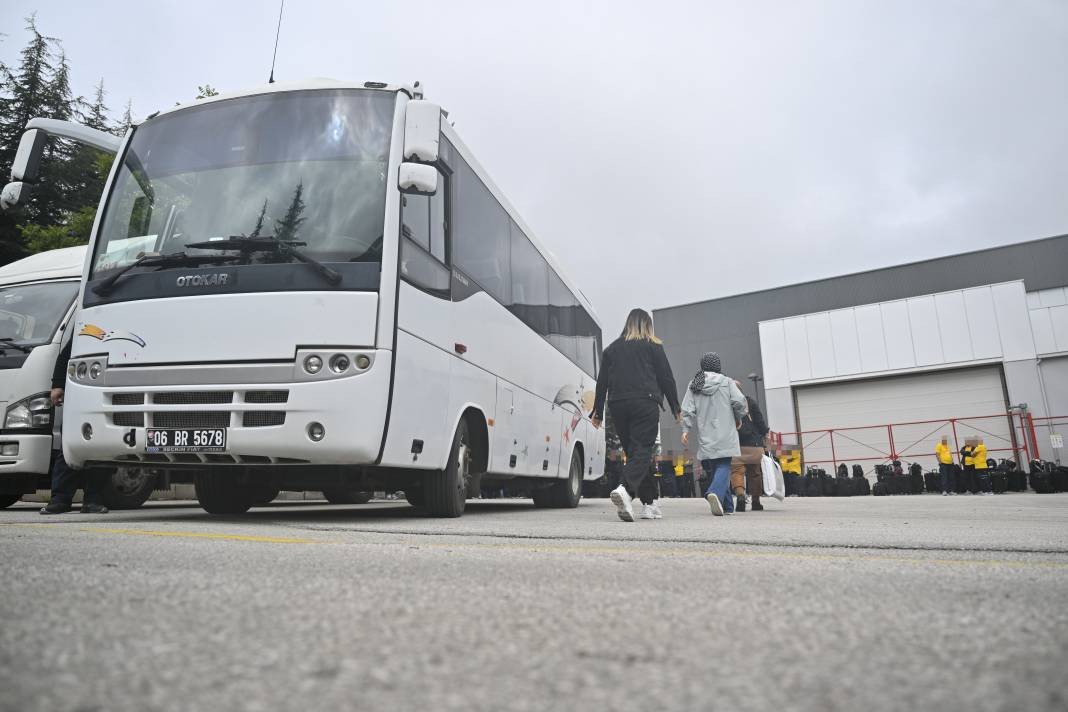 Dünyadan izole kapalı matbaa dönemi başladı, YKS kitapçıklarını hazırlayacaklar - Resim: 8