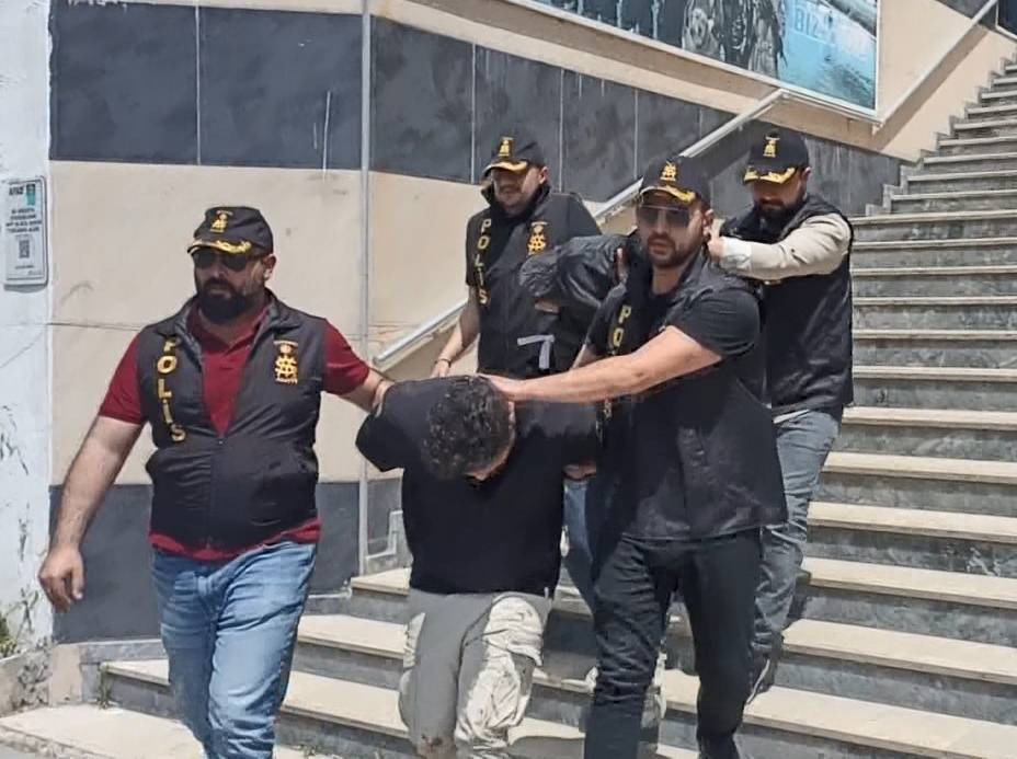 İstanbul'un göbeğinde böyle kaçırıldı Önce dövdüler sonra da gasp ettiler - Resim: 12