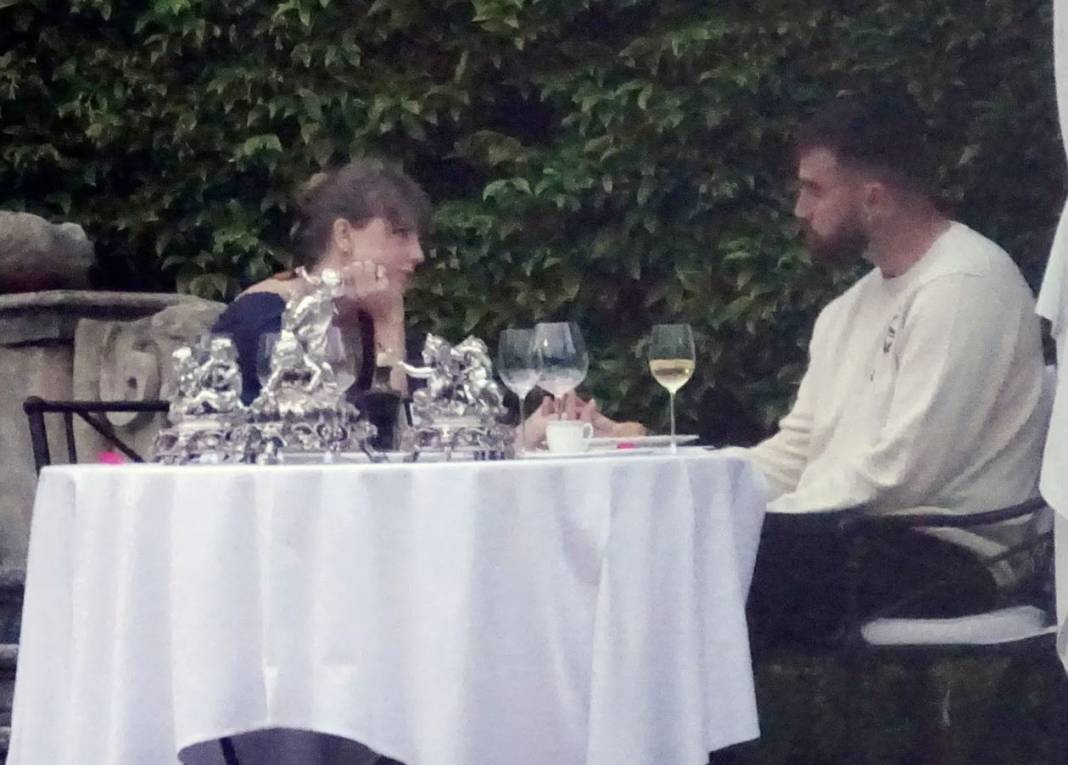 Ünlü çift geceliği 678 bin TL’lik otelde kaldı - Resim: 1