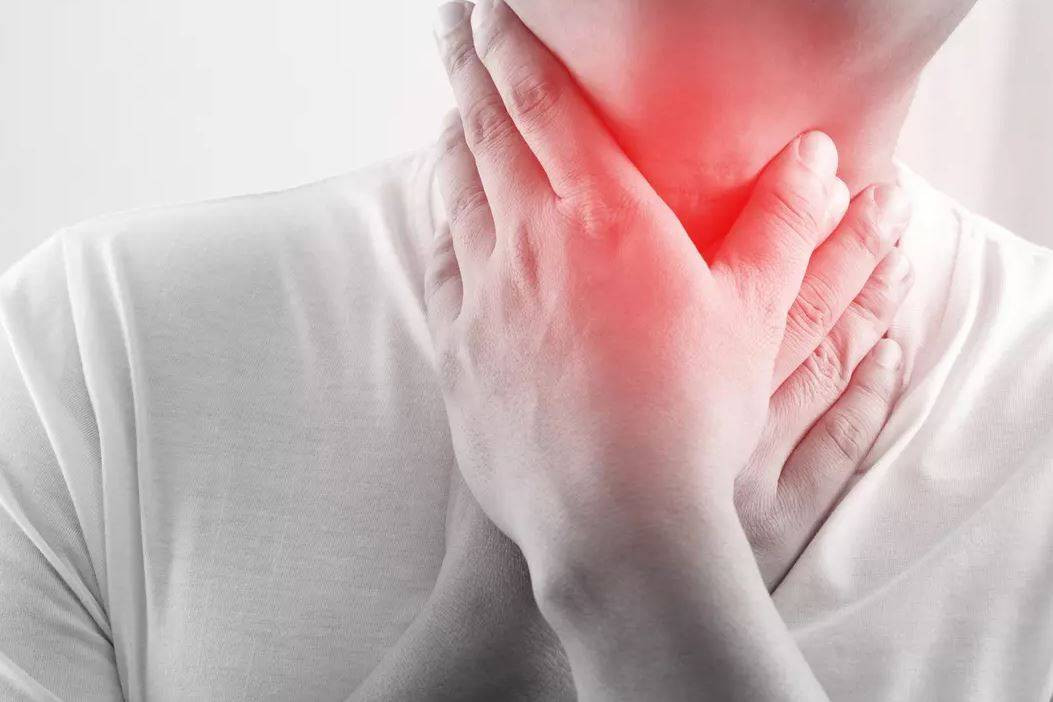 Sigara umulmadık yerinde saç çıkarttı! Doktorların nutku tutuldu - Resim: 3