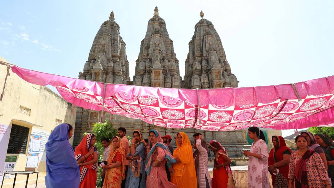 1 milyar seçmenlik iktidar yarışı. Hindistan seçimlerinden renkli kareler - Resim: 18