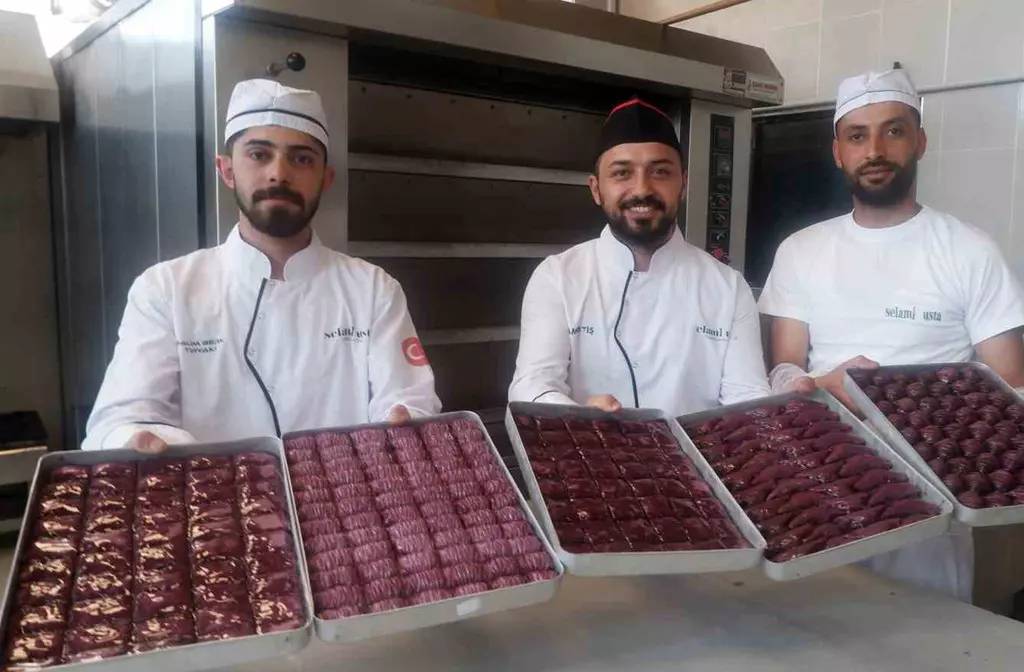 Şeker hastaları da artık yiyebilecek. Mor un ve meyvelerden üretiliyor - Resim: 11