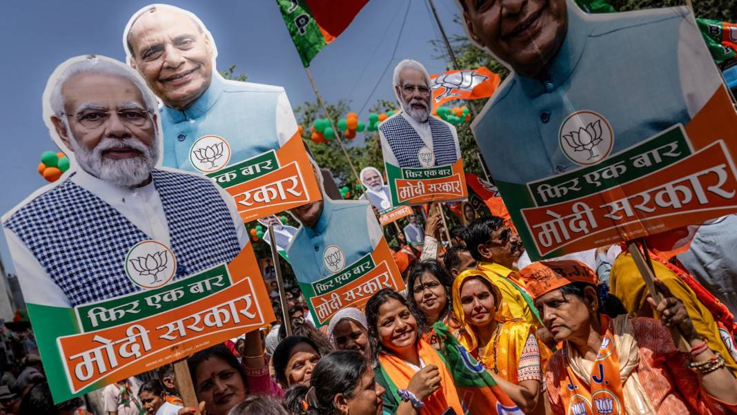 1 milyar seçmenlik iktidar yarışı. Hindistan seçimlerinden renkli kareler - Resim: 24