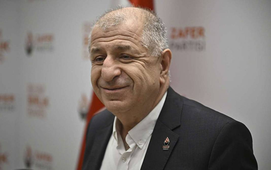 Ümit Özdağ'dan Yunanistan'a tatile gidenlere tepki. ‘İşgalci Yunan’a para aktarma tatilini ülkende yap’ - Resim: 5