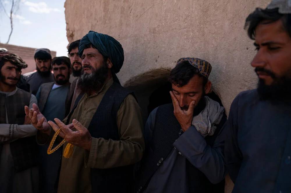 Taliban'ın haşhaş yasağı Afganları ölüme sürüklüyor - Resim: 14