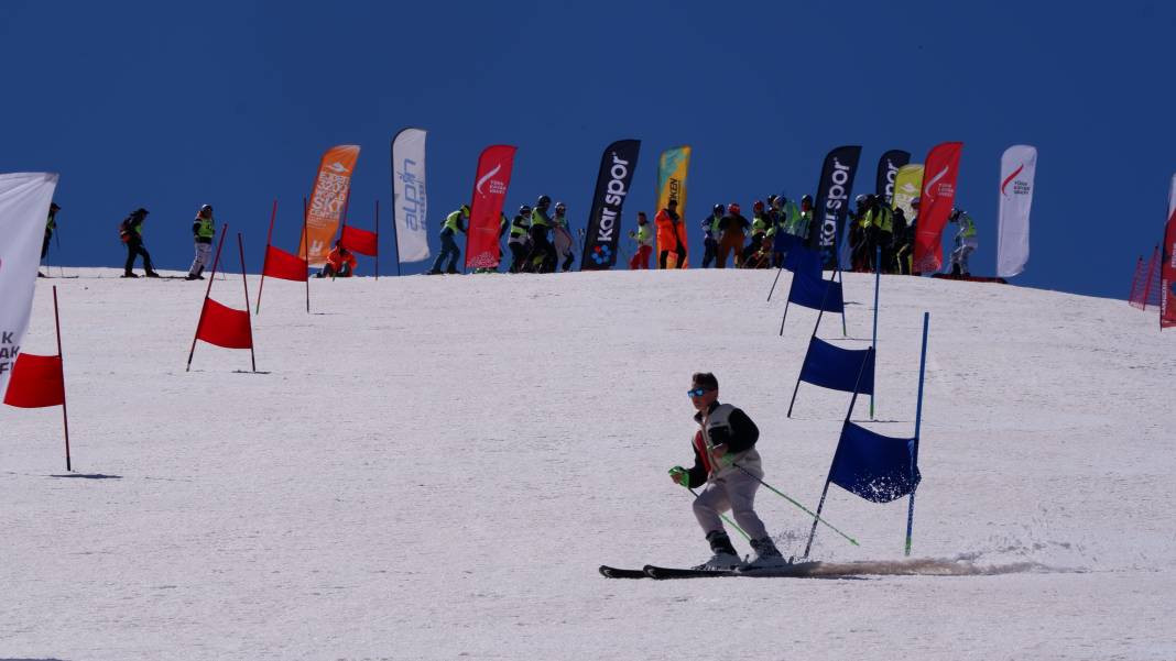 Haziran'da kayak keyfini doyasıya yaşadılar - Resim: 7