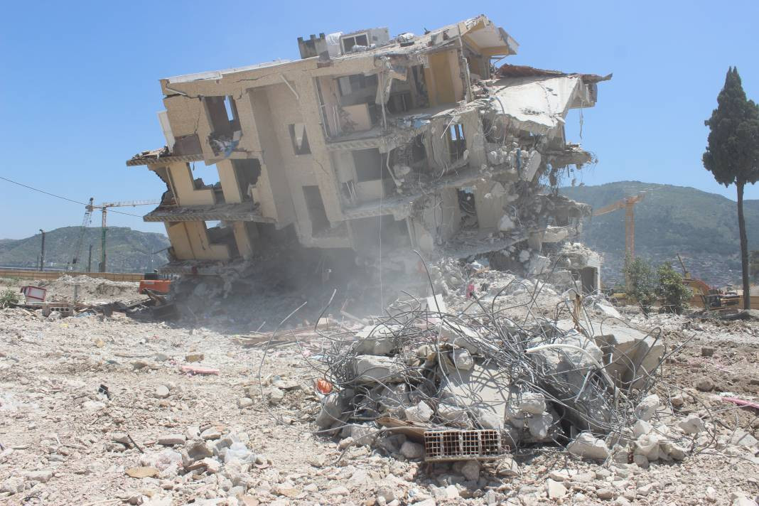 Hatay'da ölümle burun buruna getiren sağlamlık testi. Tatbikat değil gerçek - Resim: 3