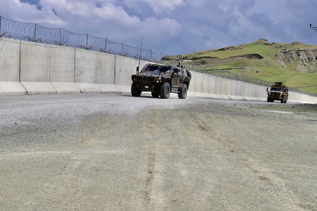 Mehmetçik bayramda da görev başında - Resim: 18