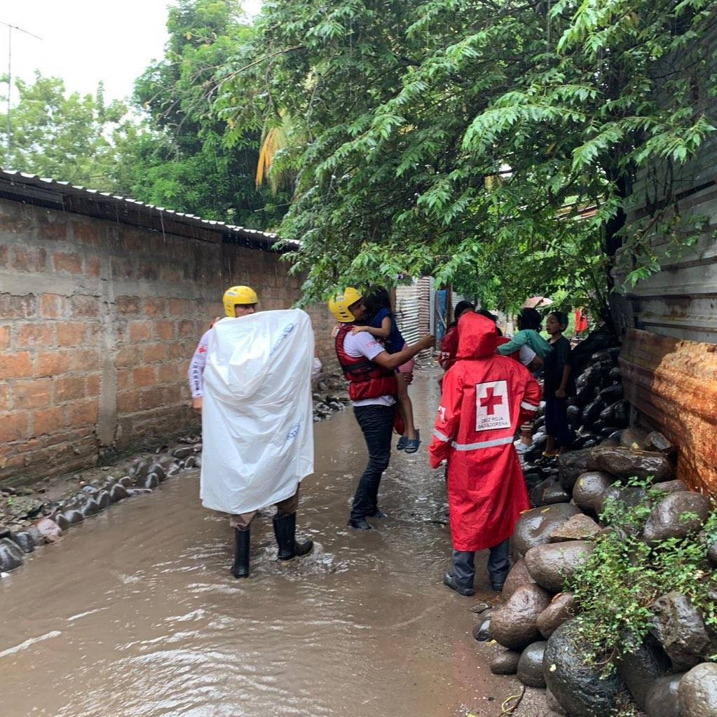 Orta Amerika’yı şiddetli yağış vurdu: 30 ölü - Resim: 3