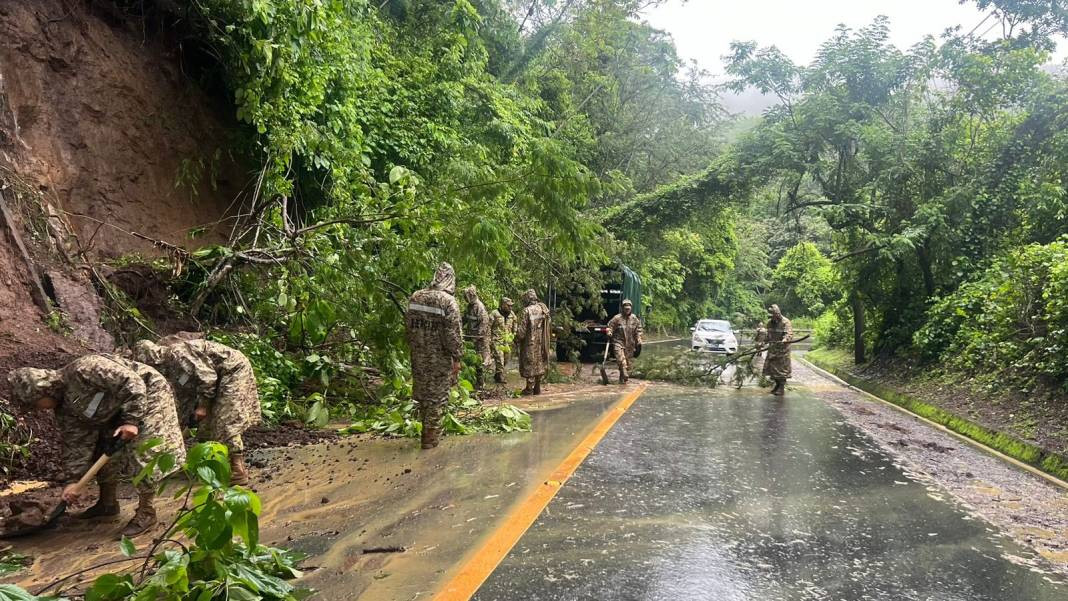 Orta Amerika’yı şiddetli yağış vurdu: 30 ölü - Resim: 7