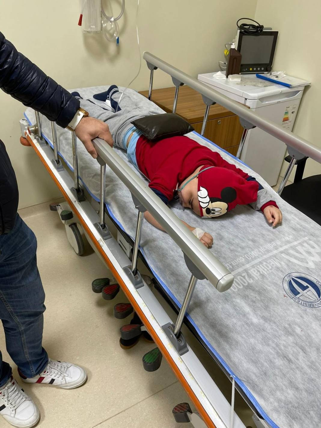 3 yaşındaki çocuğun hayatını 2,5 yıl zehir ettiler. Yanlış teşhis skandalı. Bu kadar olmaz - Resim: 7