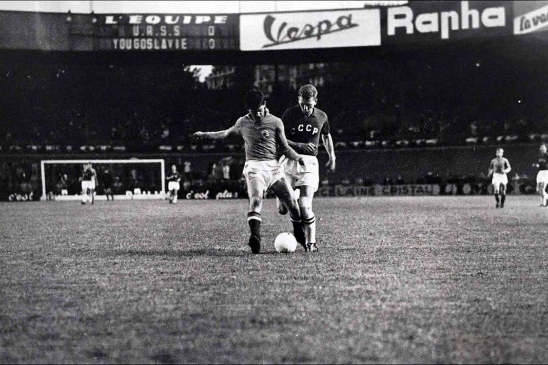 Futbol ve siyaset. Soğuk savaş gölgesinde gerçekleştirilen ilk Avrupa Şampiyonası - Resim: 9