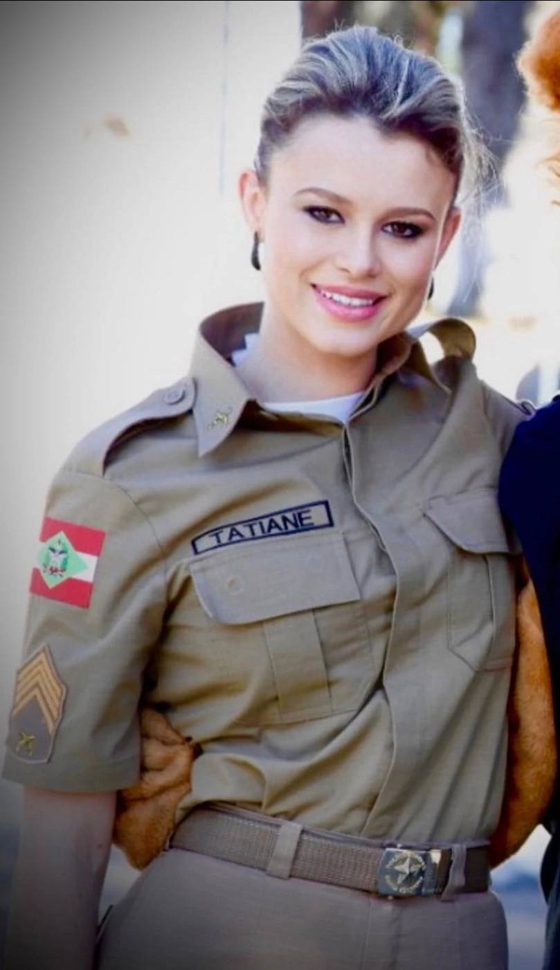 Eski asker sosyal medyaya çıkartma yaptı. Macarlar ayaklandı - Resim: 1