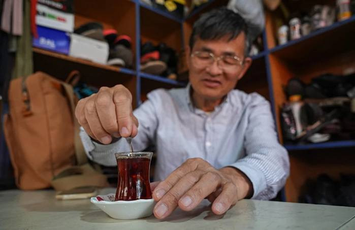 Japon akademisyen ikram edilen bir bardak çay ile müslüman oldu: Türkiye'yi görmeyen boşuna yaşıyor - Resim: 6