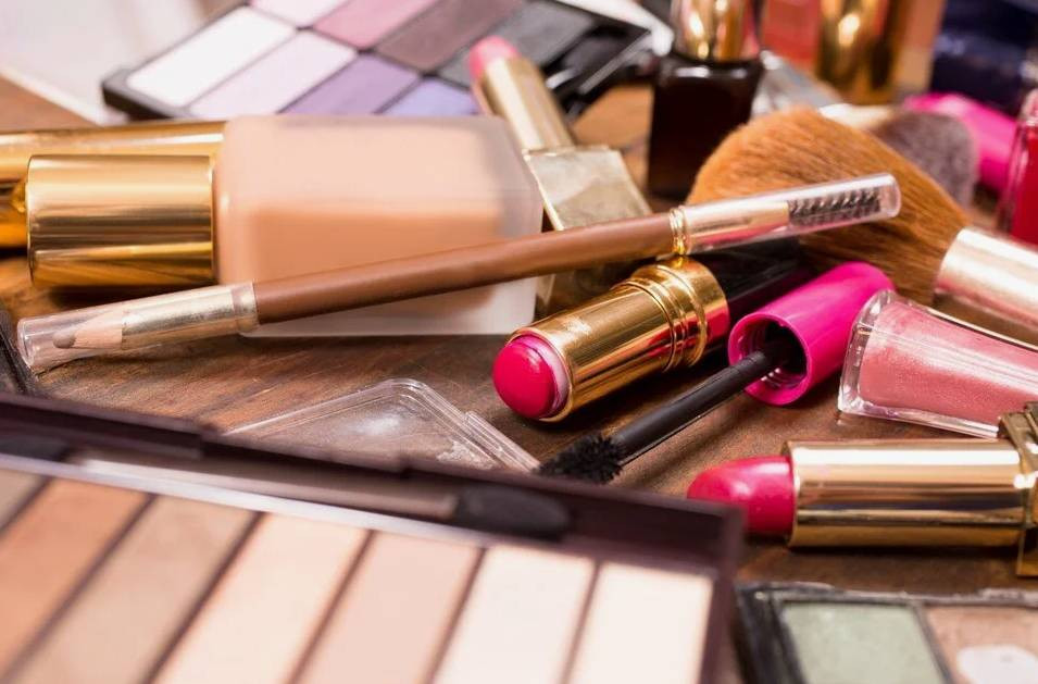 Makyaj malzemesi alırken dikkat! İçindeki bu madde kanser yapıyor - Resim: 3