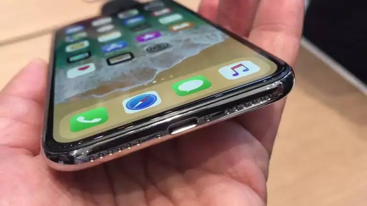 Apple o modelin fişini çekti - Resim: 8