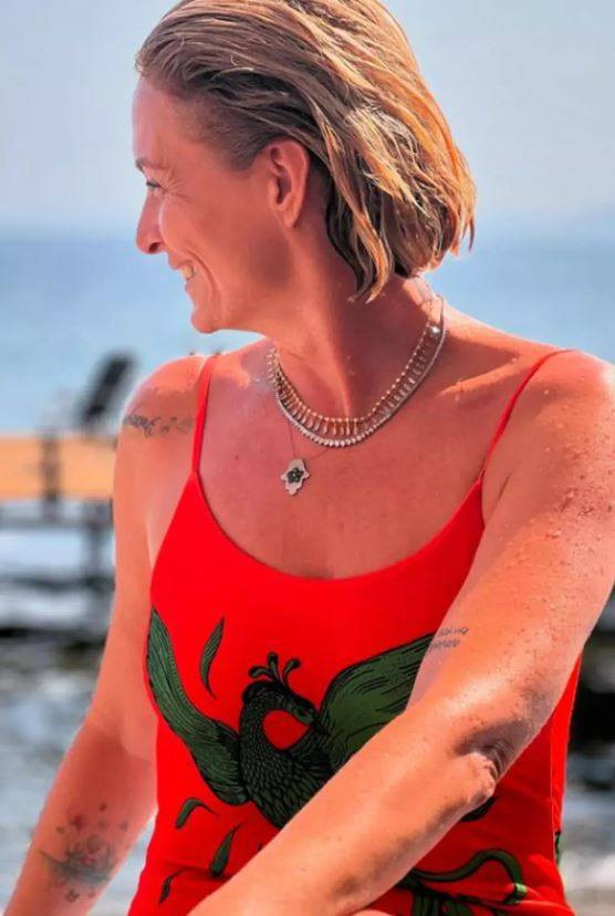 Ceyda Düvenci'nin mayolu pozları olay oldu - Resim: 6