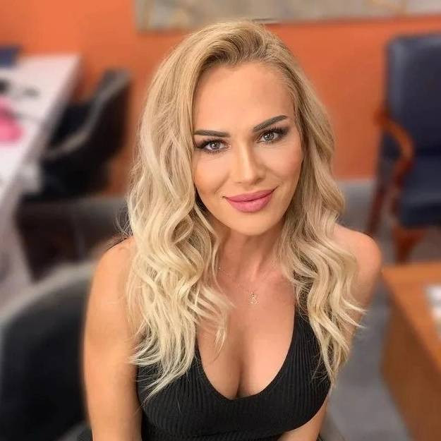 İsimsiz telefon güzel atletin kabusu oldu - Resim: 3