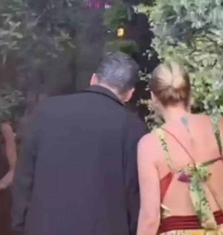 Ceyda Düvenci'nin mayolu pozları olay oldu - Resim: 7