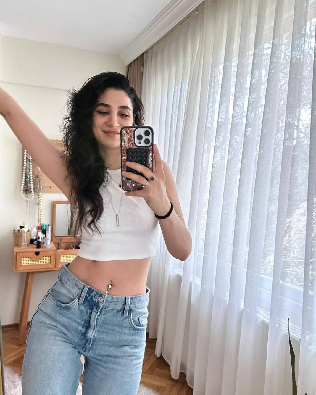 Akasya Durağı'nın Zeyno'sunun son hali ortaya çıktı. Instagram’ı pozlarıyla kasıp kavuruyor - Resim: 20