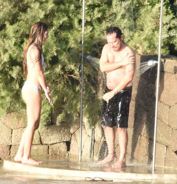 Kenan Doğulu ile Beren Saat denizde keyif yaptı - Resim: 6