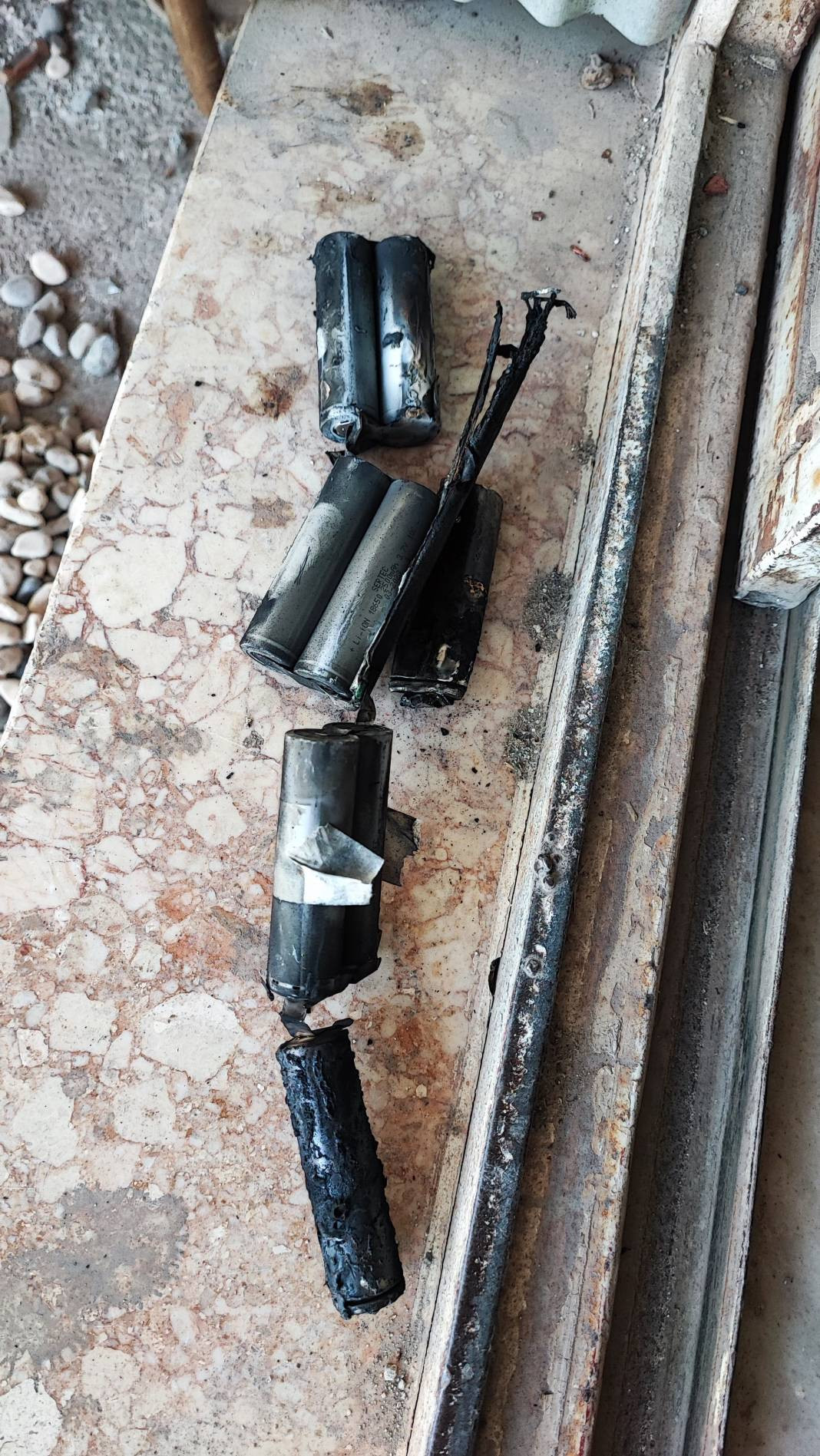 Şarjdaki robot süpürge bomba gibi patladı - Resim: 2