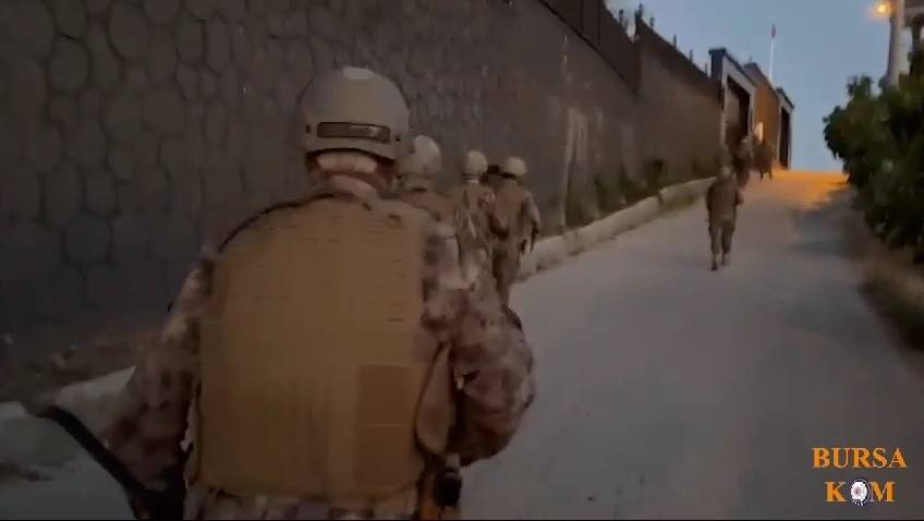 Bursa'da suç örgütü çökertildi - Resim: 7