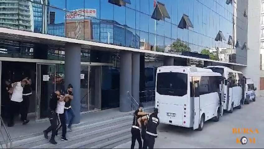 Bursa'da suç örgütü çökertildi - Resim: 8