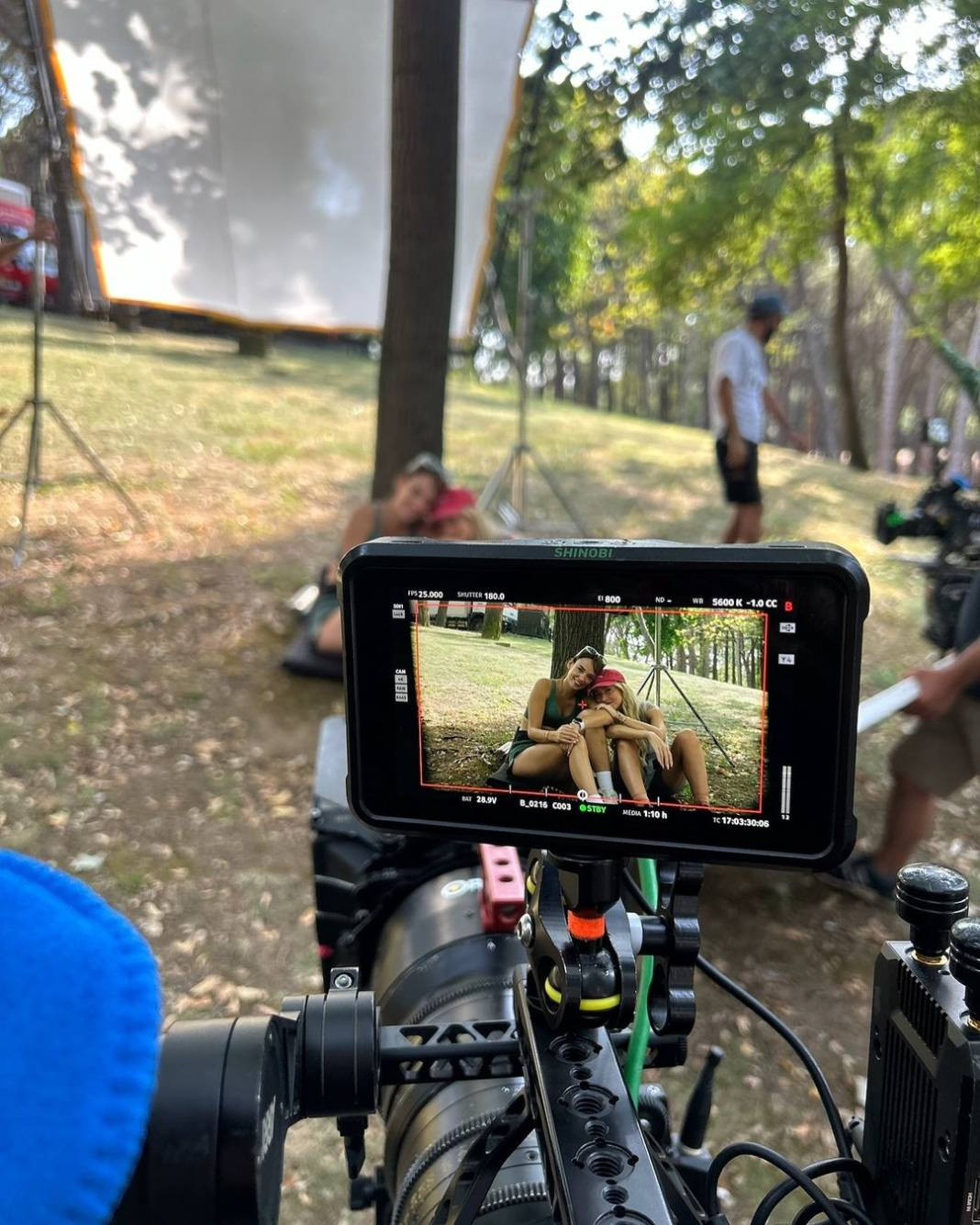 Hadise kamera arkasından olay pozları paylaştı - Resim: 11