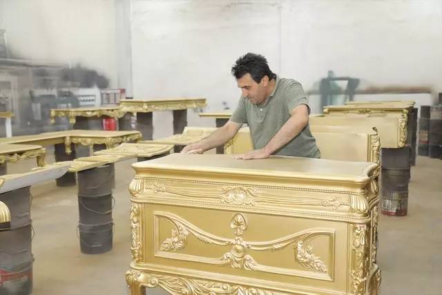 Eşinin 5 bileziğiyle başladı. Koskoca fabrikaya dönüştürdü: Yurt dışına ihracat bile yapıyor - Resim: 7