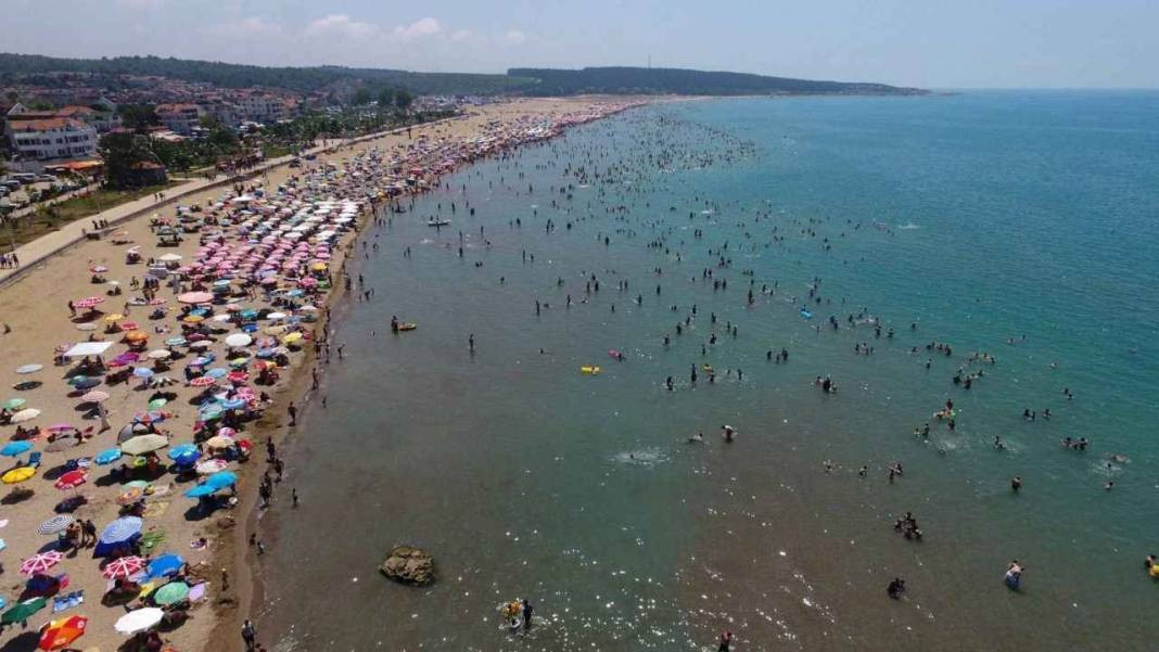 İstanbul'un yanı başındaki tatil cennetine akın sürüyor. Akdeniz'i aratmıyor - Resim: 11