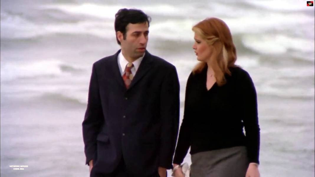 İyi Aile Çocuğu'ndaki Kemal Sunal’ın güzel sevgilisi bakın kim çıktı! - Resim: 3