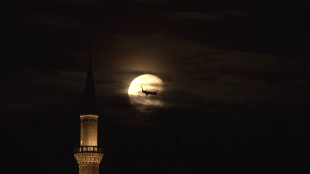 İstanbul'da Süper Kanlı Ay Tutulması - Resim: 5
