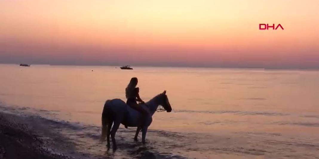 Turizm adı altında atlara böyle eziyet ettiler - Resim: 8