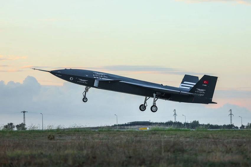 Selçuk Bayraktar’dan Kızılelma müjdesi! Seri üretim başlıyor - Resim: 9