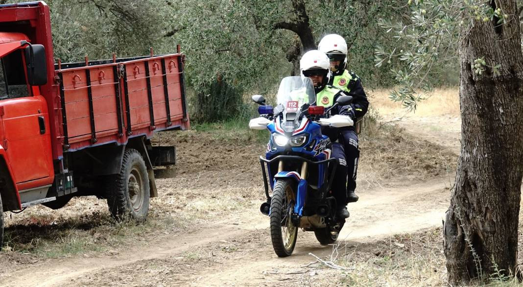 Jandarmadan gece gündüz zeytin nöbeti. Havadan karadan denetliyorlar - Resim: 8