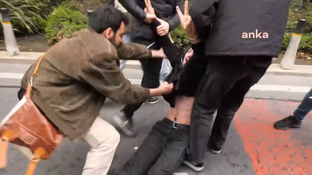 Taksim’e yürümek isteyen gençlere polisin sert müdahalesi kamerada - Resim: 9