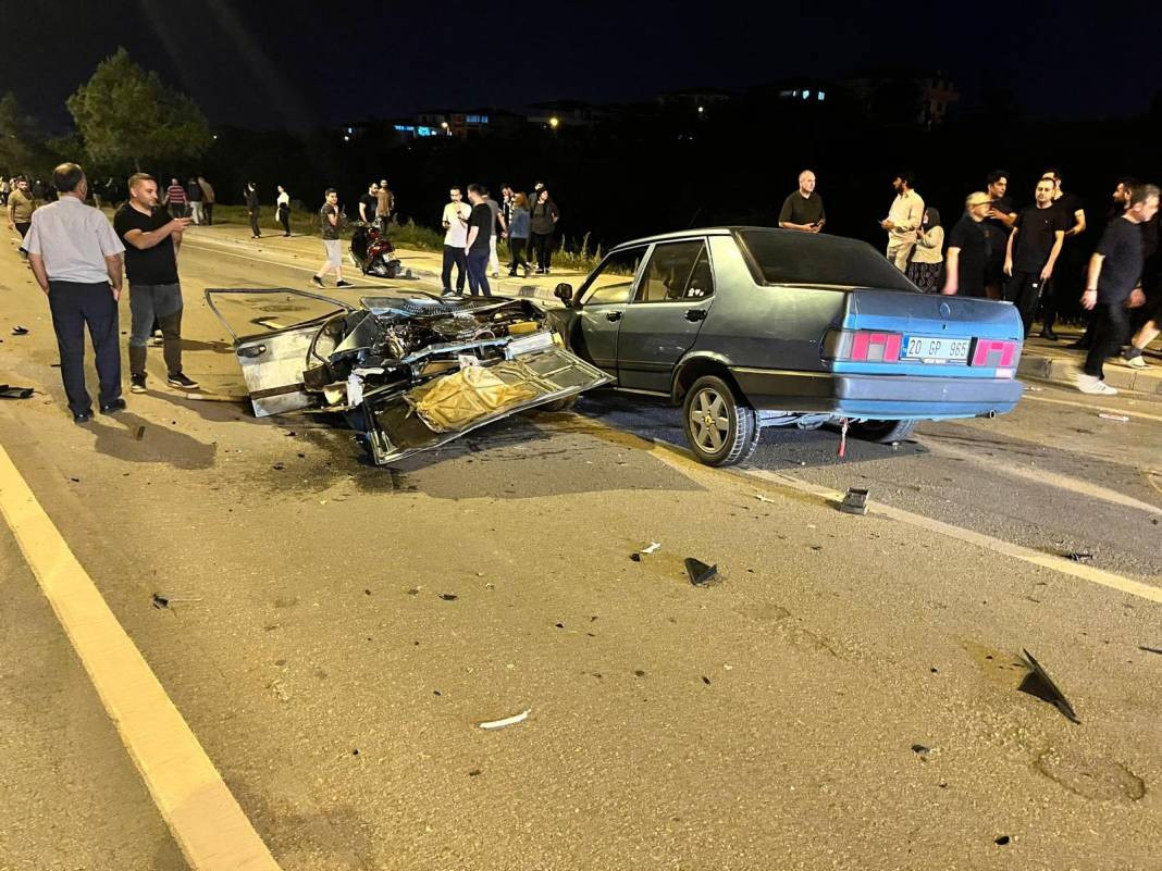 Garibanın yüzü güler mi? Lüks araçla çarpışan Tofaş ortadan ikiye bölündü - Resim: 4
