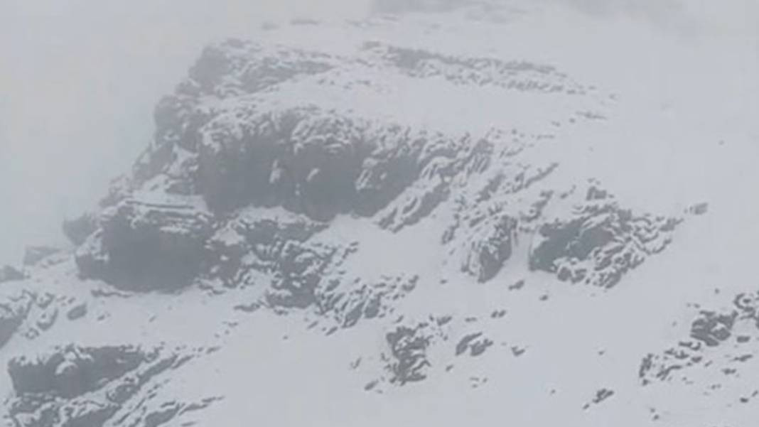 Trabzon, Rize, Erzurum... Yaz ortasında beyaza büründü - Resim: 4